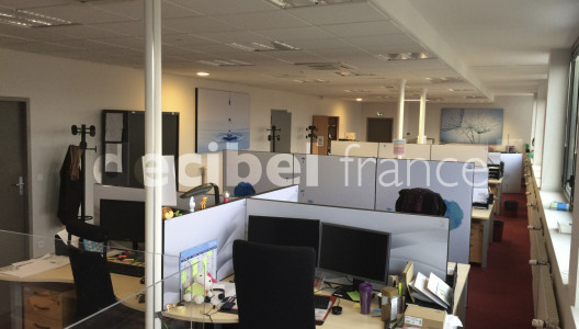 Traitement acoustique bureaux administratifs ouverts (89)