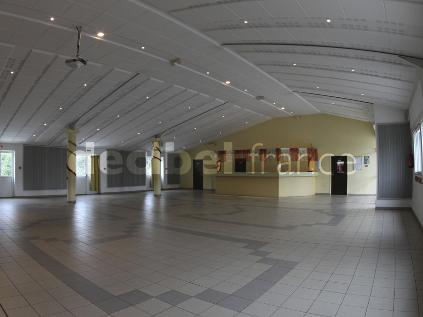 Salle polyvalente riez (06)