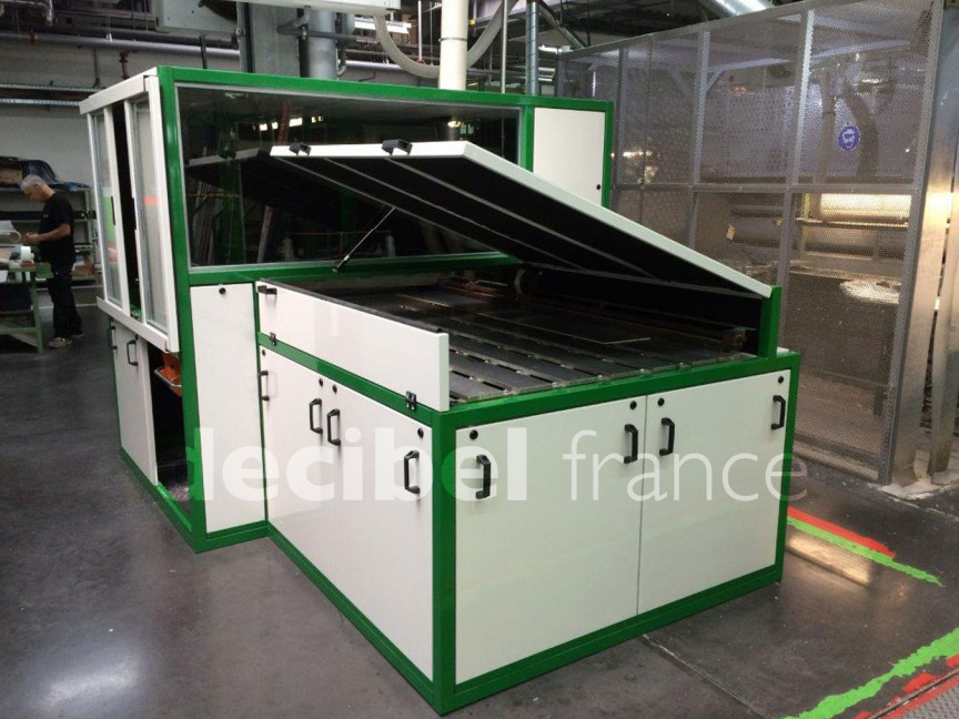 Cabine acoustique sur mesure d’une scie circulaire (38)